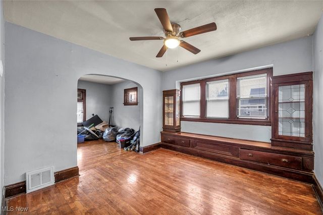 9818 Aetna Road, Cleveland, OH 44105