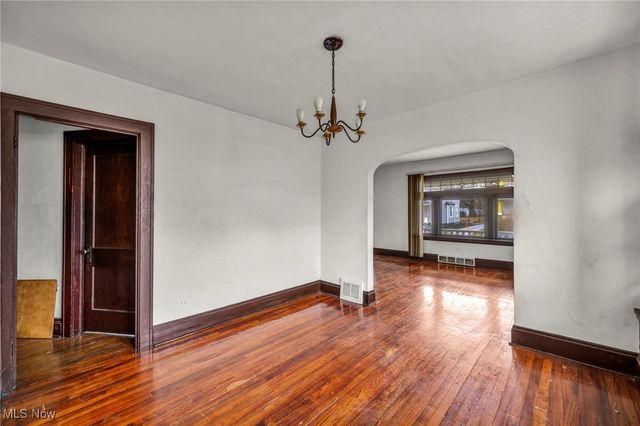 9818 Aetna Road, Cleveland, OH 44105