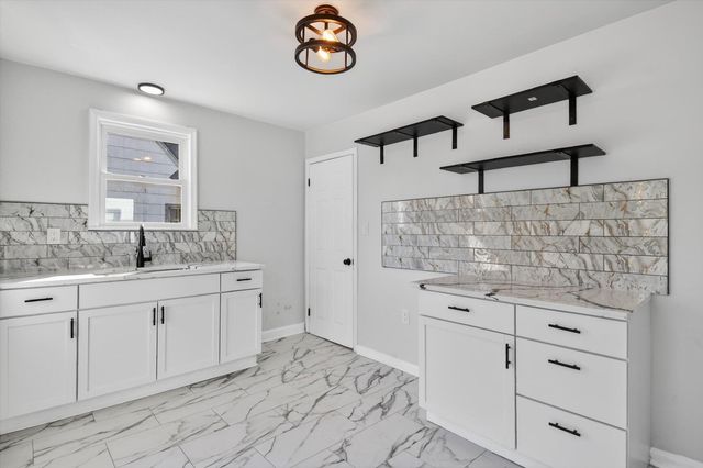 8449 Penrod Street, Detroit City, MI 48228