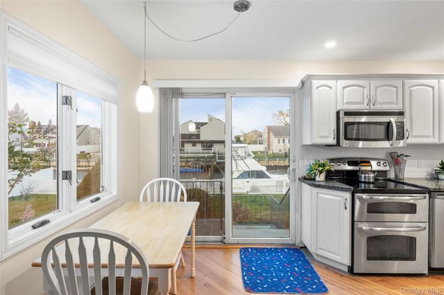 61 S Bay Avenue, Massapequa, NY 11758