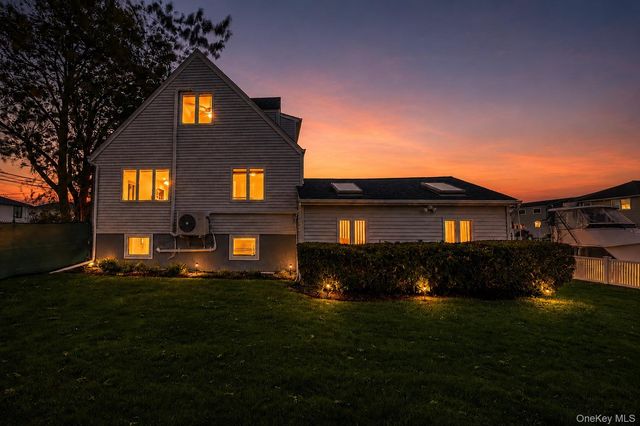 61 S Bay Avenue, Massapequa, NY 11758