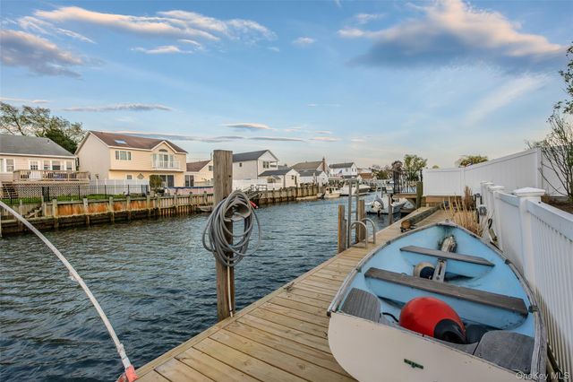 61 S Bay Avenue, Massapequa, NY 11758