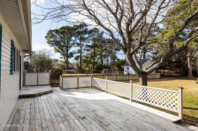 115 Olga Road, Beaufort, NC 28516