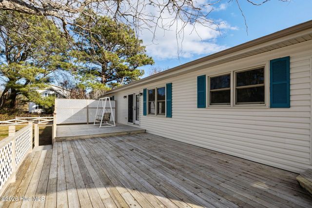 115 Olga Road, Beaufort, NC 28516