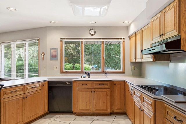 15085 Cascade DRIVE, Elm Grove, WI 53122