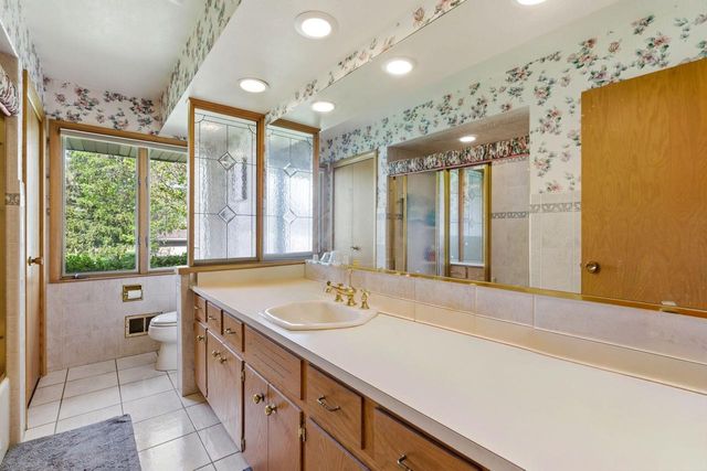 15085 Cascade DRIVE, Elm Grove, WI 53122