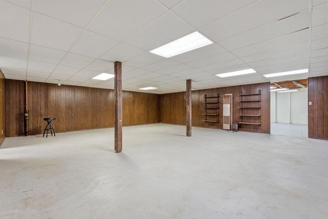 15085 Cascade DRIVE, Elm Grove, WI 53122