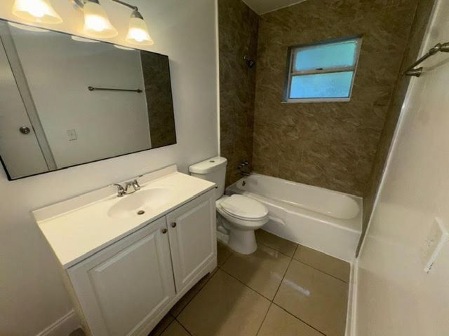 7777 Pines Blvd 222, Pembroke Pines, FL 33024