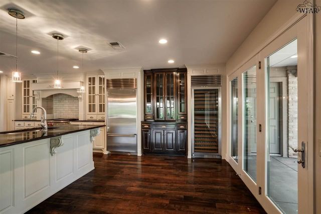 2516 BEEFEATER DRIVE, Wichita Falls, TX 76308