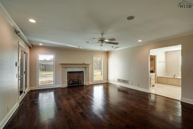 2516 BEEFEATER DRIVE, Wichita Falls, TX 76308