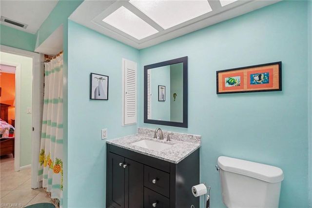 2215 SE 8th ST, Cape Coral, FL 33990
