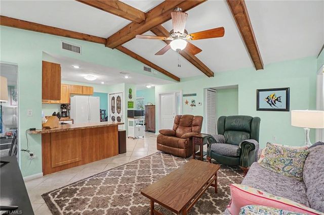2215 SE 8th ST, Cape Coral, FL 33990