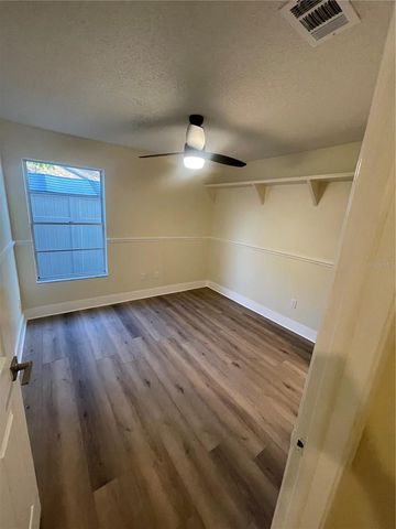 10813 VENICE CIRCLE, Tampa, FL 33635