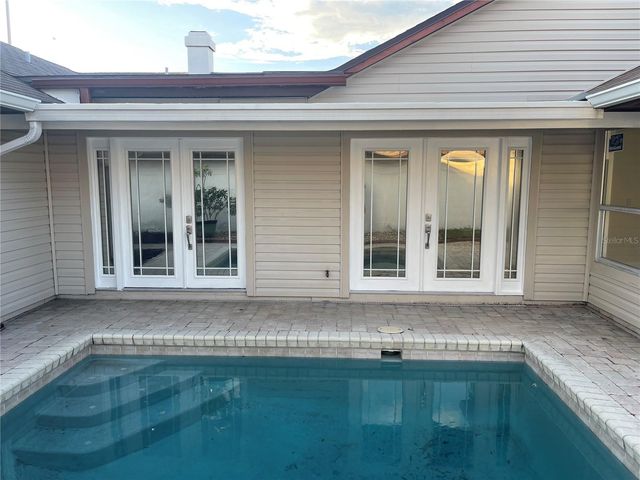 10813 VENICE CIRCLE, Tampa, FL 33635