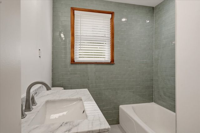 4703 Langston Dr, Nashville, TN 37211