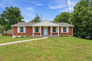 4703 Langston Dr, Nashville, TN 37211