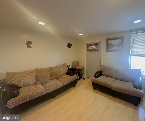 209 FULTON ST, Hanover, PA 17331