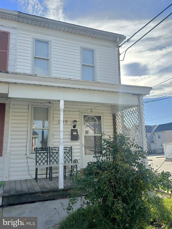 209 FULTON ST, Hanover, PA 17331