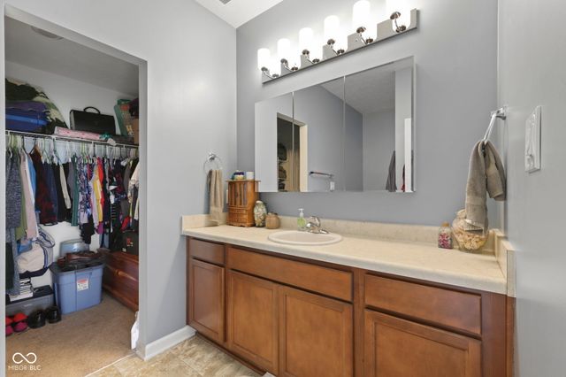 2422 Montezuma Express Drive, Greenfield, IN 46140