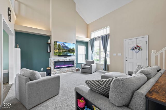 2422 Montezuma Express Drive, Greenfield, IN 46140