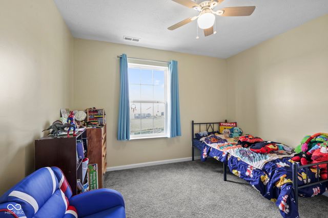 2422 Montezuma Express Drive, Greenfield, IN 46140