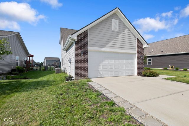 2422 Montezuma Express Drive, Greenfield, IN 46140