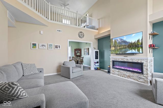 2422 Montezuma Express Drive, Greenfield, IN 46140
