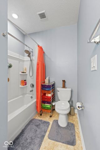 2422 Montezuma Express Drive, Greenfield, IN 46140