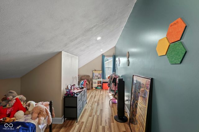 2422 Montezuma Express Drive, Greenfield, IN 46140
