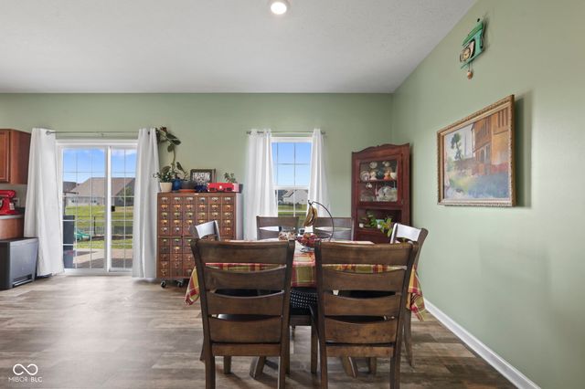 2422 Montezuma Express Drive, Greenfield, IN 46140