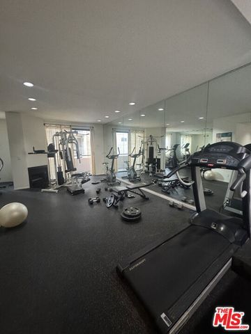 12211 Idaho Avenue 103, Los Angeles, CA 90025