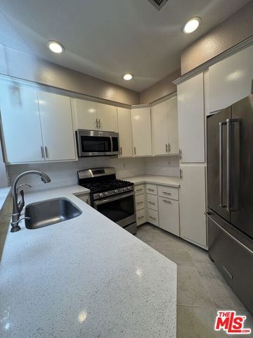 12211 Idaho Avenue 103, Los Angeles, CA 90025