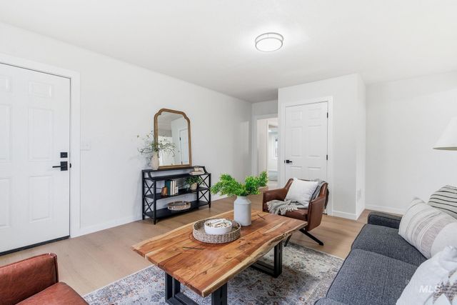 2314 Hillcrest, Caldwell, ID 83605