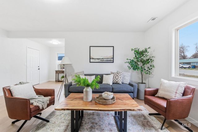 2314 Hillcrest, Caldwell, ID 83605