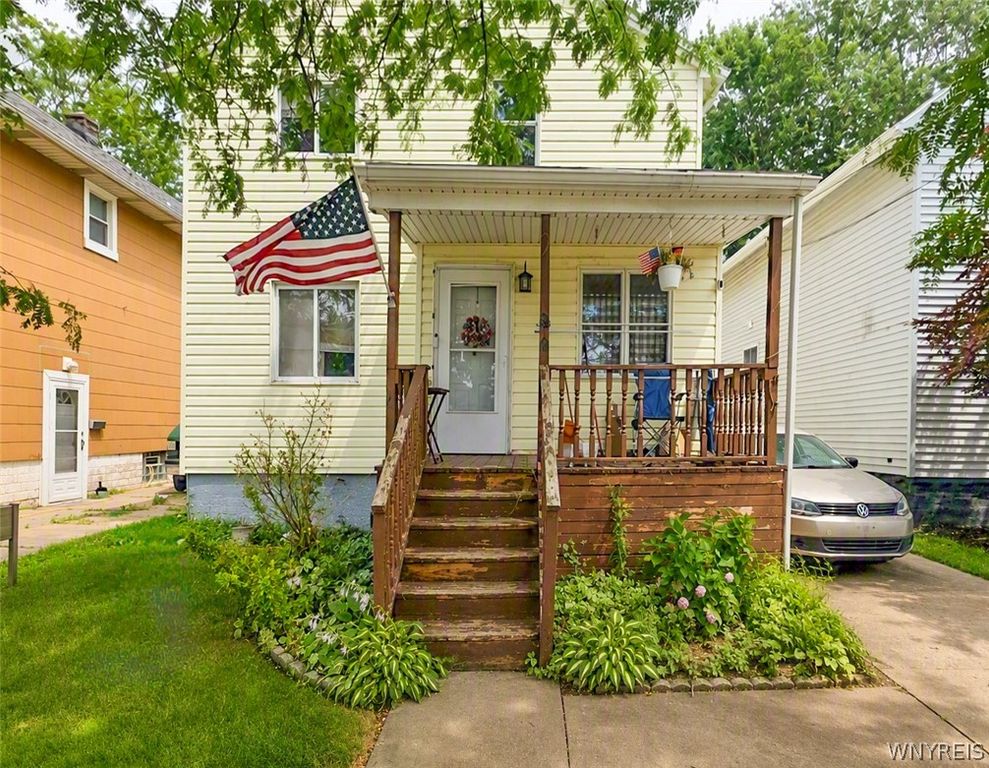 94 Spruce Street, Lackawanna, NY 14218