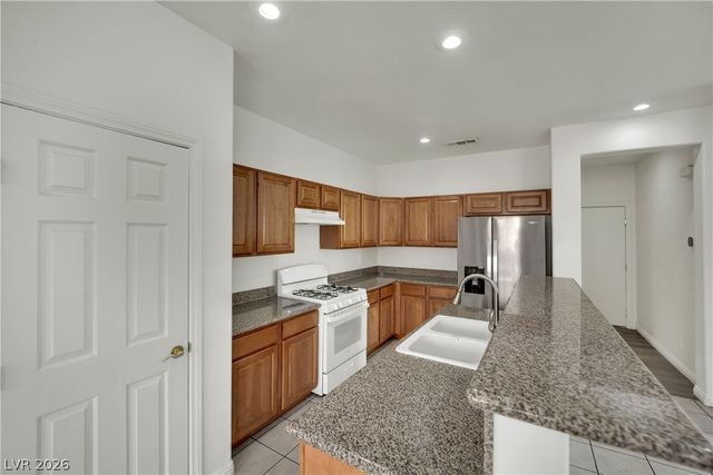 9018 Toast Avenue, Las Vegas, NV 89148