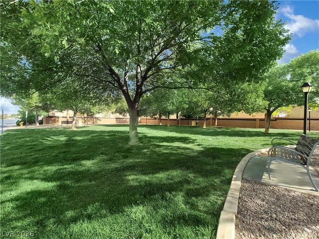 9018 Toast Avenue, Las Vegas, NV 89148