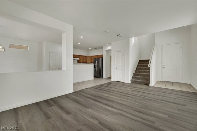 9018 Toast Avenue, Las Vegas, NV 89148