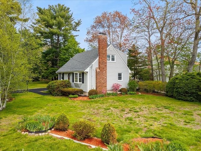 7 Glen Echo Blvd, Stoughton, MA 02072