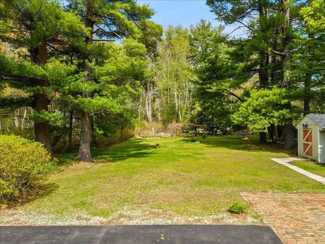 7 Glen Echo Blvd, Stoughton, MA 02072
