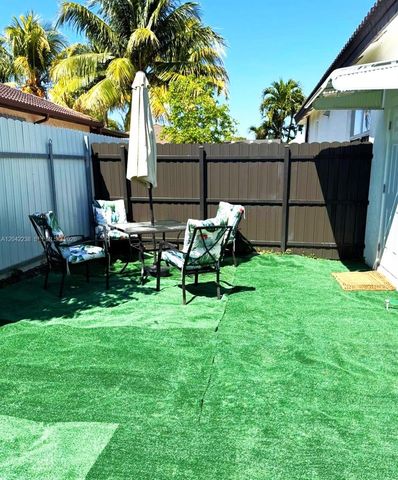 15571 SW 183rd Ln A, Miami, FL 33187