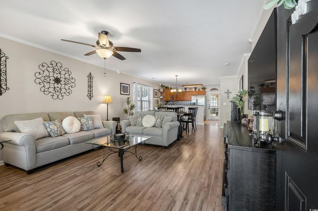 813 Silvercrest Dr., Myrtle Beach, SC 29579
