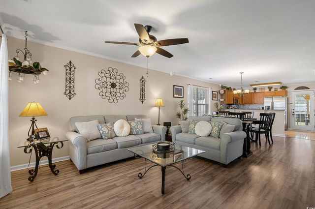 813 Silvercrest Dr., Myrtle Beach, SC 29579