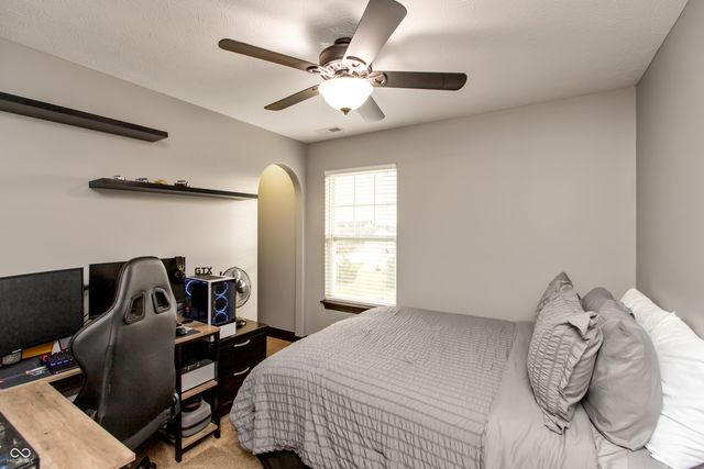 143 Stamford Drive, Pittsboro, IN 46167