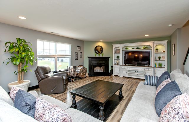 143 Stamford Drive, Pittsboro, IN 46167