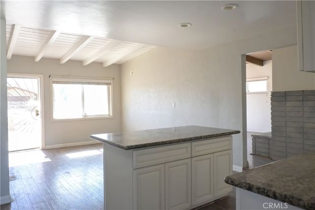 16300 Live Oak, Hesperia, CA 92345