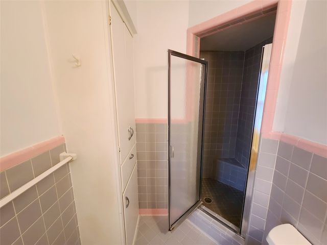 1830 Viewcrest Drive, Dallas, TX 75228