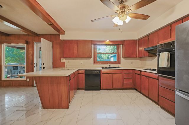 5209 17th Street, Lubbock, TX 79416