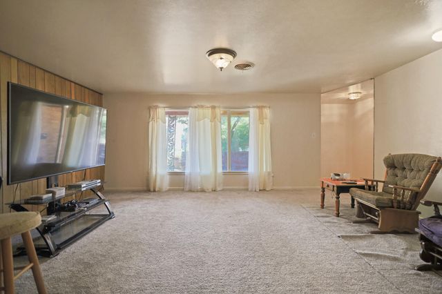 5209 17th Street, Lubbock, TX 79416