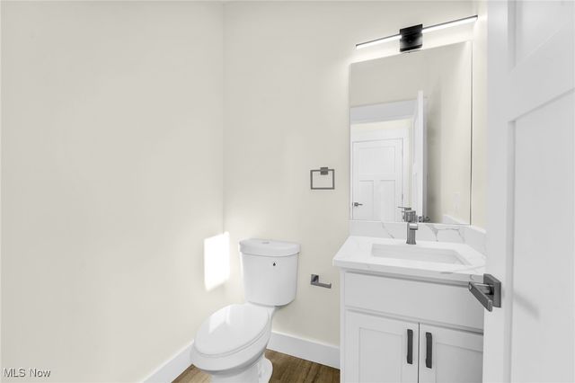 1885 Woodlawn Avenue, Cleveland, OH 44112